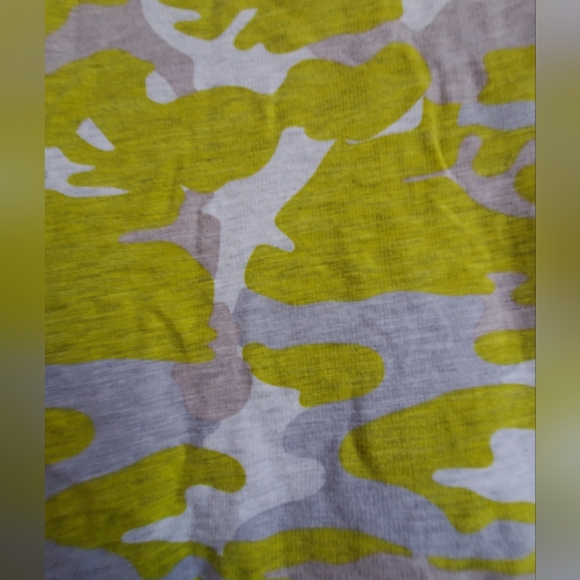 Monrow Camo Crewneck Pullover Sweatshirt - Neon Green, Gray M - Picture 3 of 5